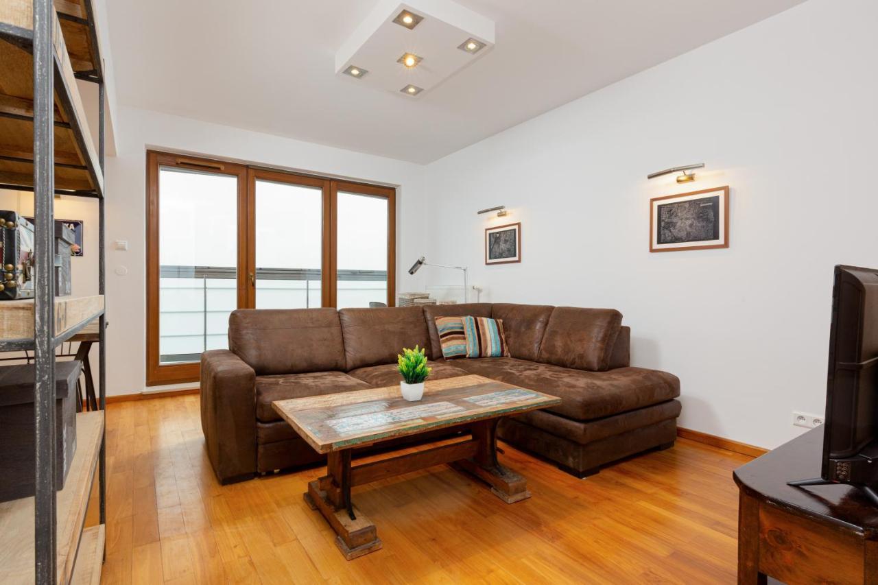 Metro Wierzbno By Renters Apartment Warsaw